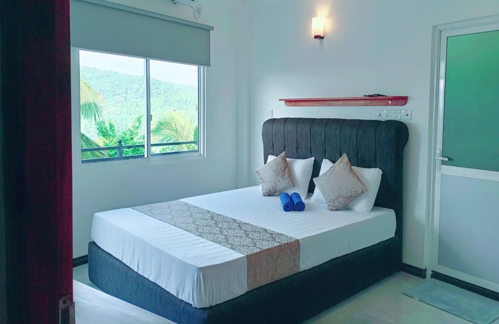Mountain View Apartment Канди Екстериор снимка